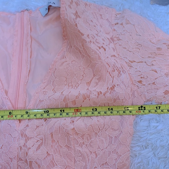 NWT Aura Peachy Pink Lace Romper - Picture 10 of 13